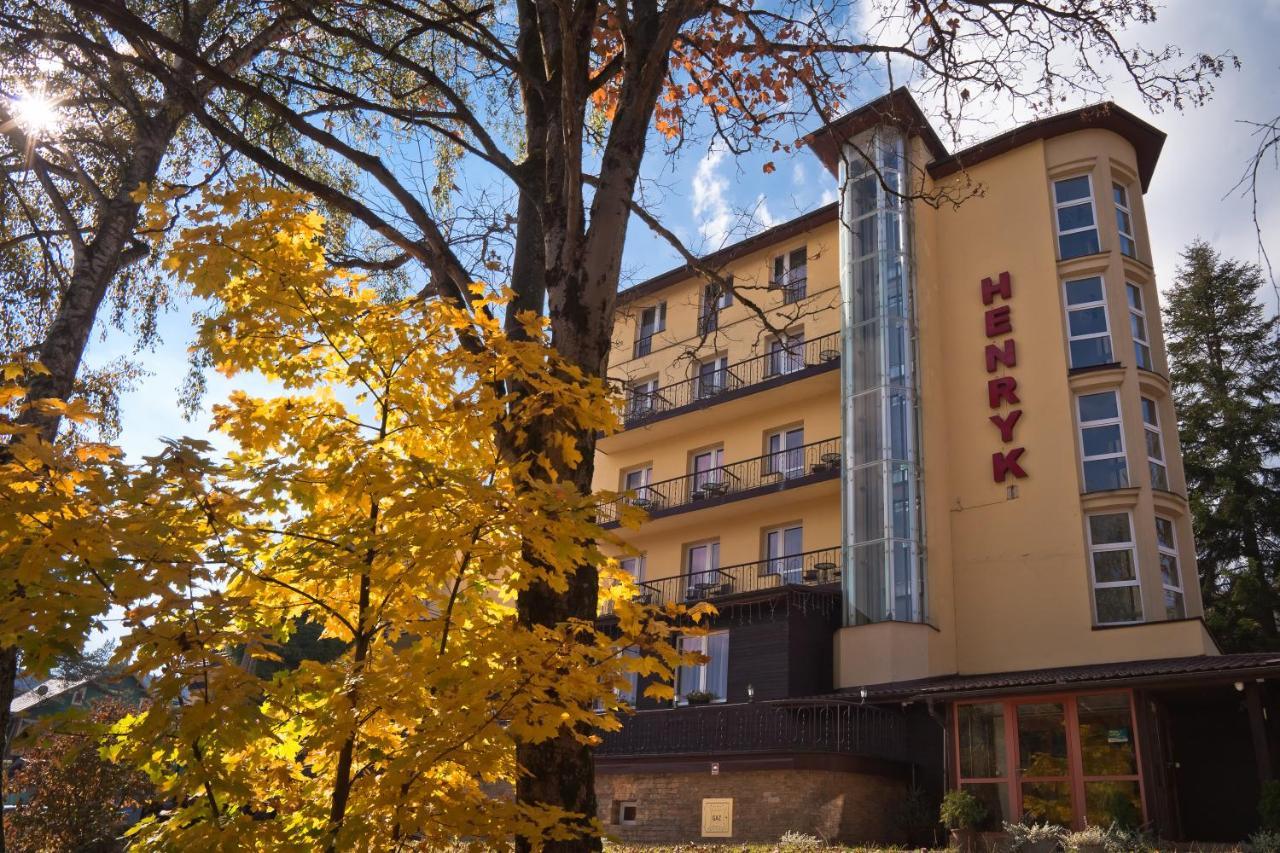 Pensjonat Henryk Krynica Zdroj Bagian luar foto