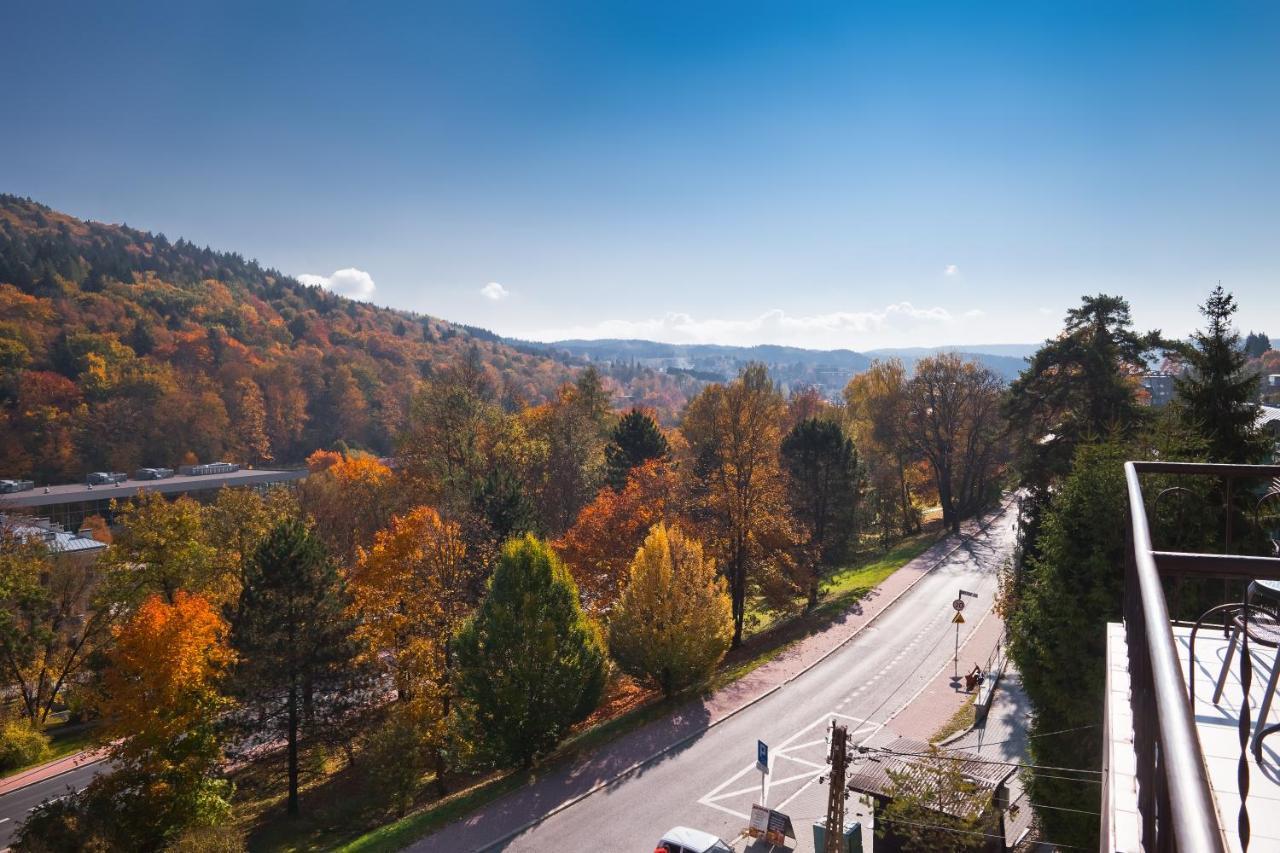 Pensjonat Henryk Krynica Zdroj Bagian luar foto
